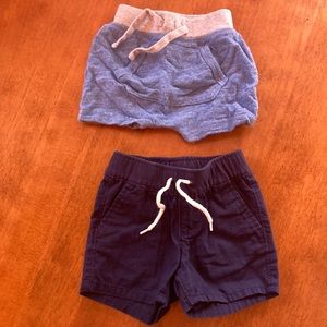 Baby gap shorts - 2 pairs size 3-6 months